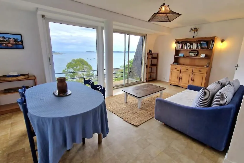 Holiday home Maison Le Panorama Tadou Coz 100% Vue Mer Ploubazlanec