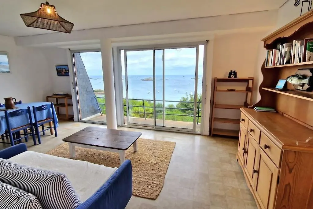 Holiday home Maison Le Panorama Tadou Coz 100% Vue Mer Ploubazlanec